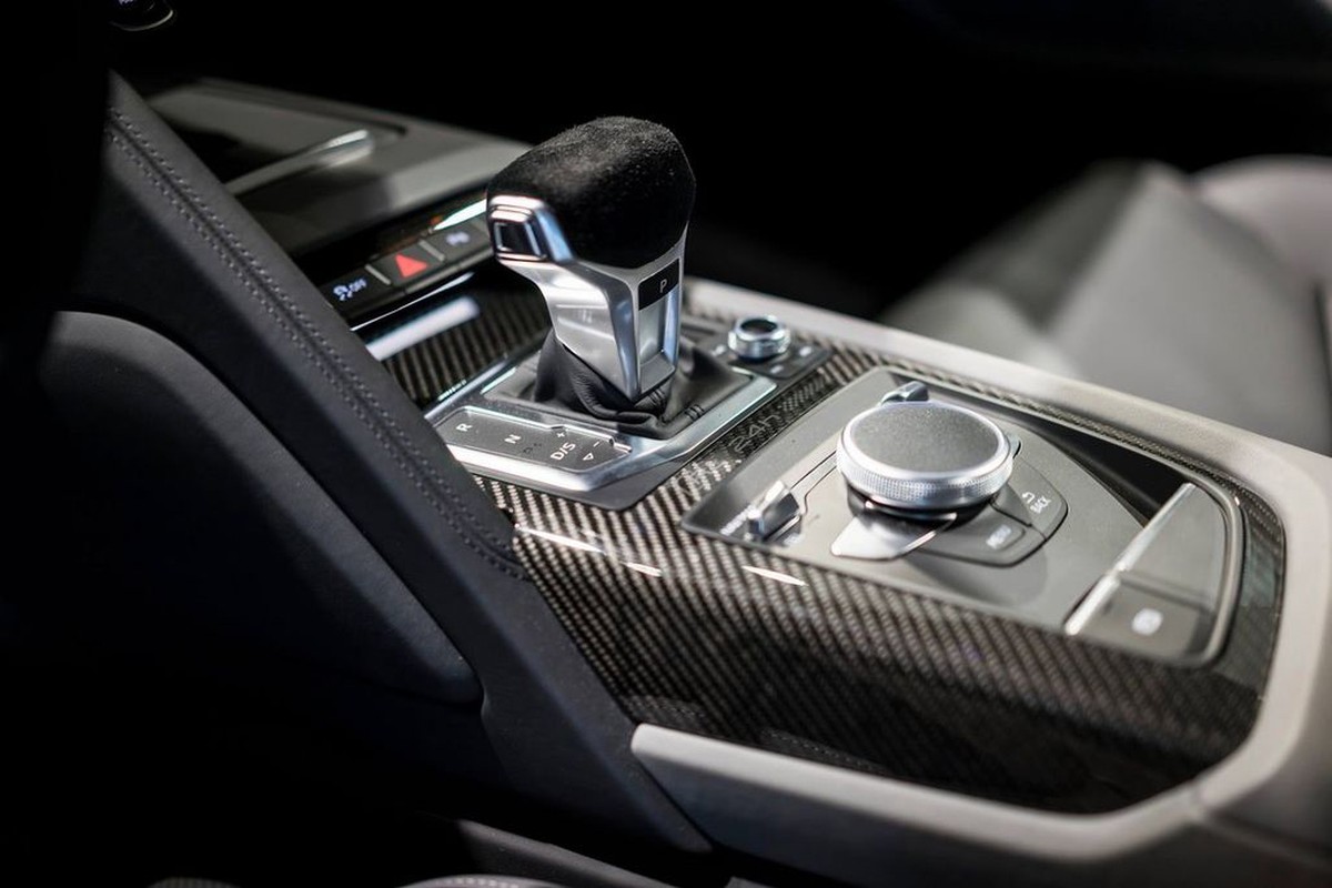 Audi R8 V10 Plus ban dac biet “Selection 24h” gia 5,8 ty-Hinh-7